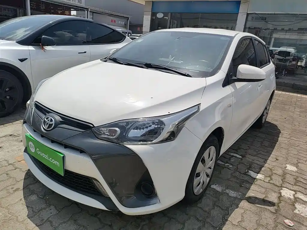 Toyota Yaris L 2019