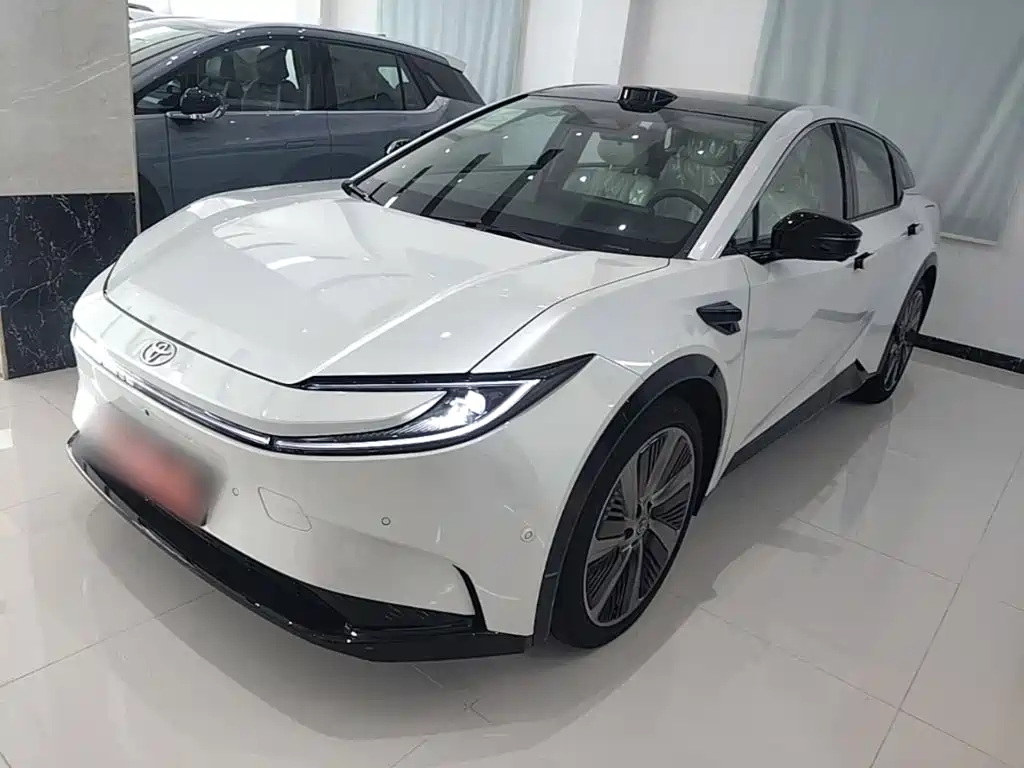 Toyota bZ5
