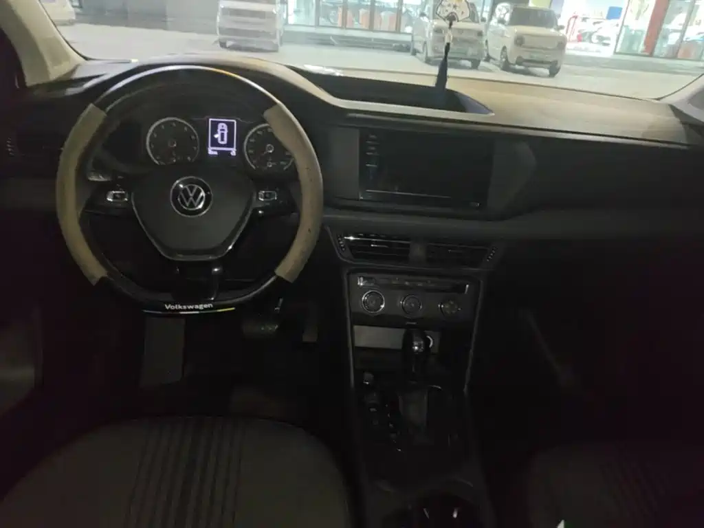 Volkswagen Tharu — миниатюра 10