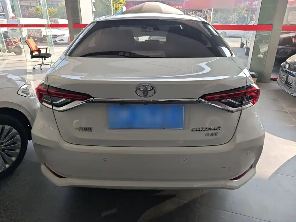 Toyota Corolla — миниатюра 6