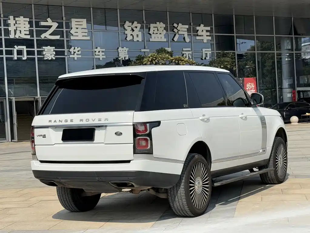Land Rover Range Rover 2020 3.0 L6 Long Wheelbase