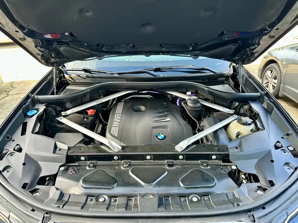 BMW X7 — миниатюра 24