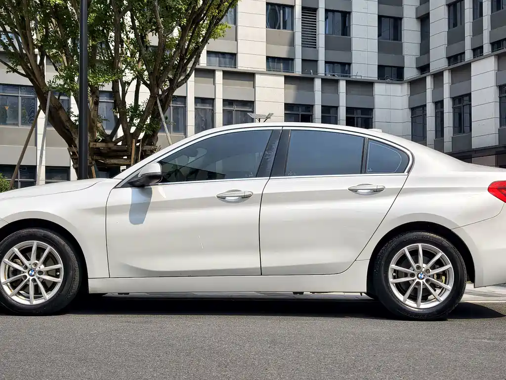 BMW 1 Series — миниатюра 9