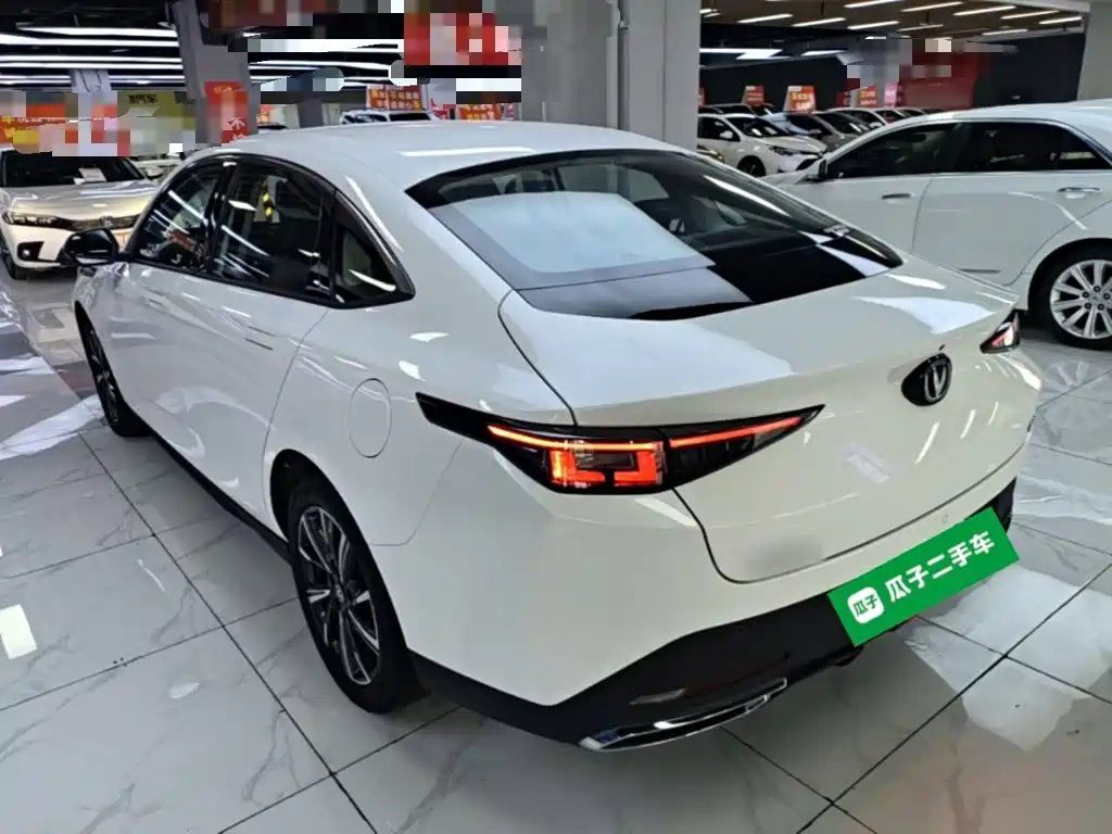 Changan Eado — миниатюра 5