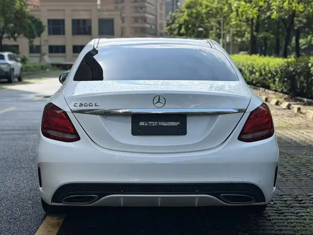 Mercedes-Benz C-Class — миниатюра 8