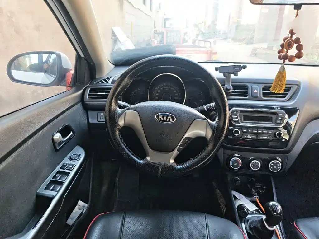 Kia K2 — миниатюра 6