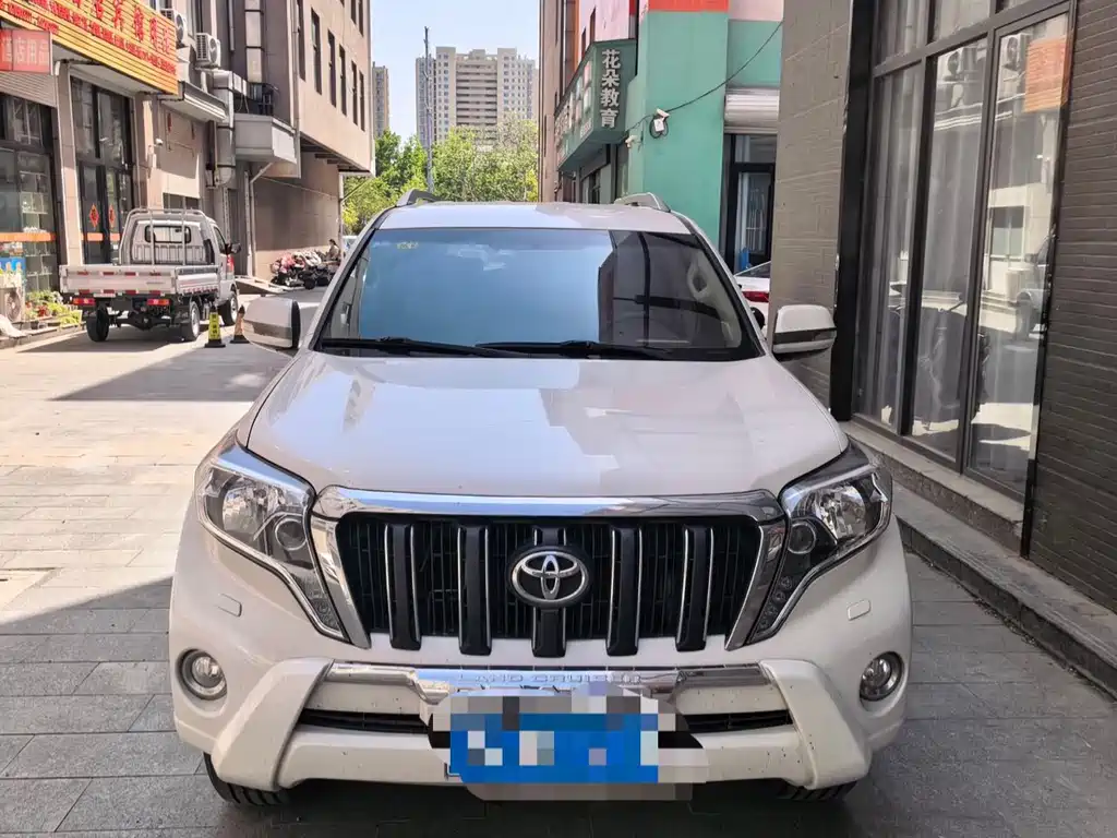 Toyota Prado (Import) 2015