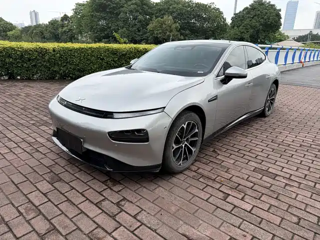 2022 Xpeng P7