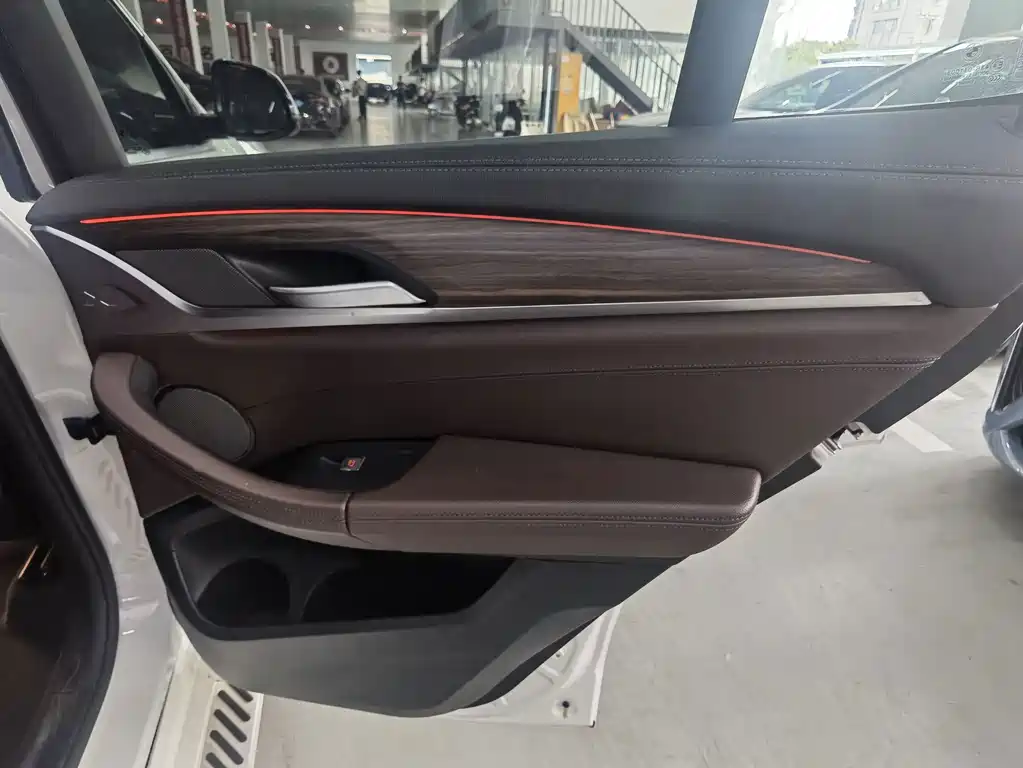 BMW X3 — миниатюра 20
