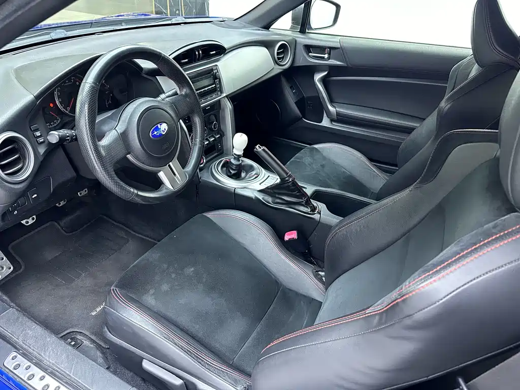Subaru BRZ — миниатюра 12