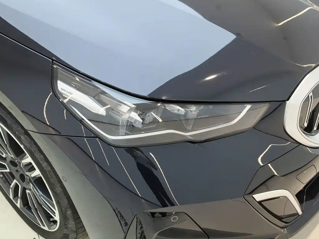 BMW 5 Series — миниатюра 8