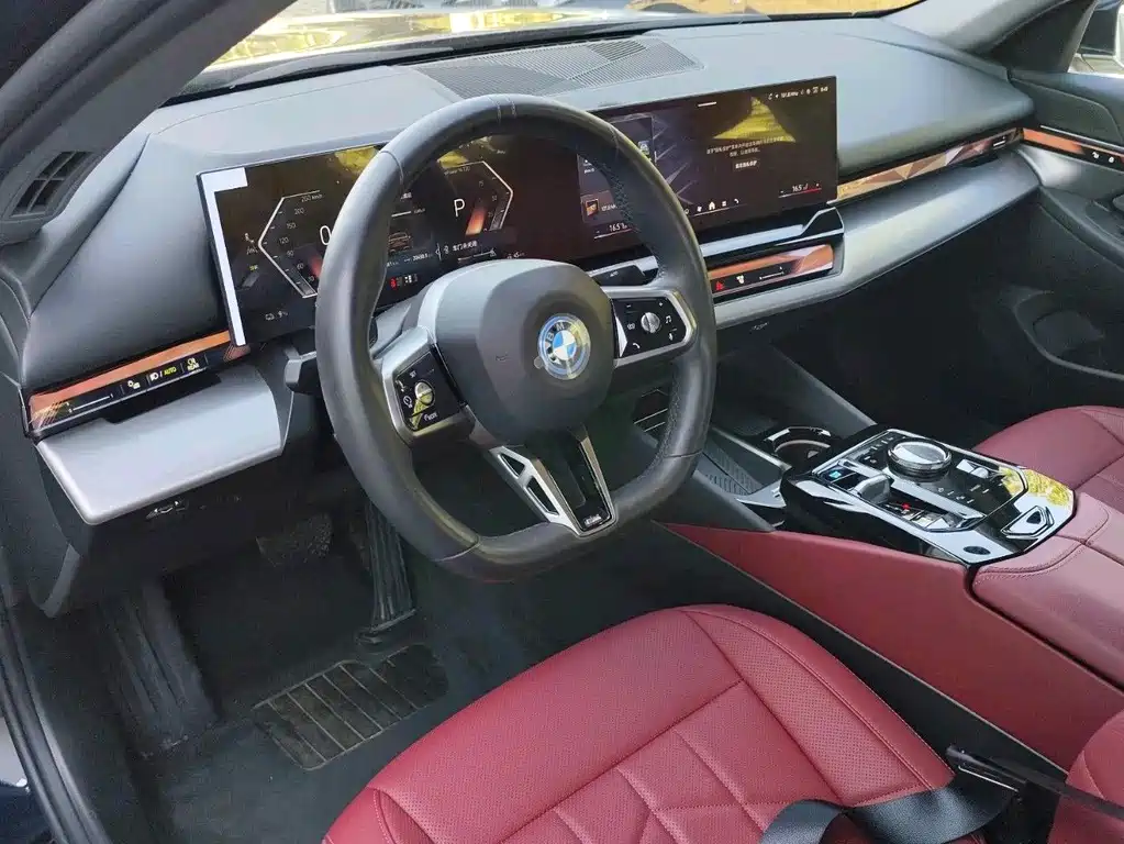 BMW i5 — миниатюра 7
