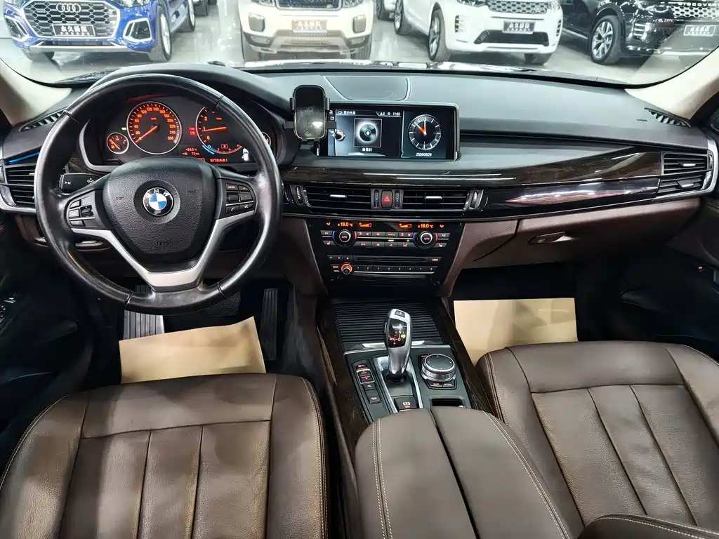 BMW X5 (Import) — миниатюра 11
