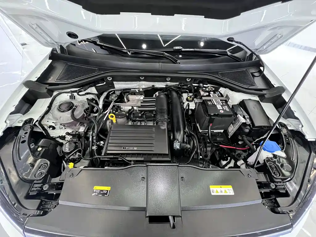 Volkswagen T-Roc — миниатюра 21