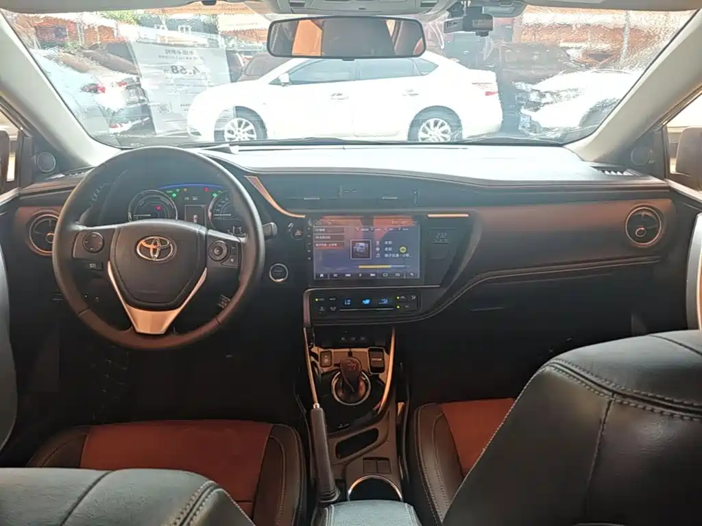 Toyota Corolla — миниатюра 10