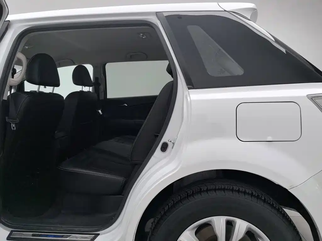 BYD e6 — миниатюра 15