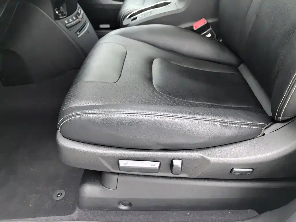 BYD e6 — миниатюра 20