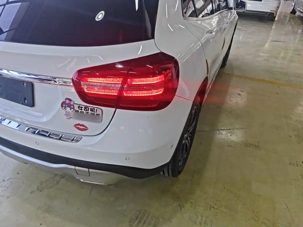 Mercedes-Benz GLA — миниатюра 8