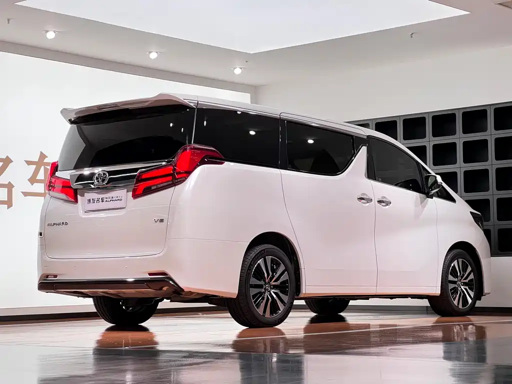 Toyota Alphard 2018 3.5L Luxury