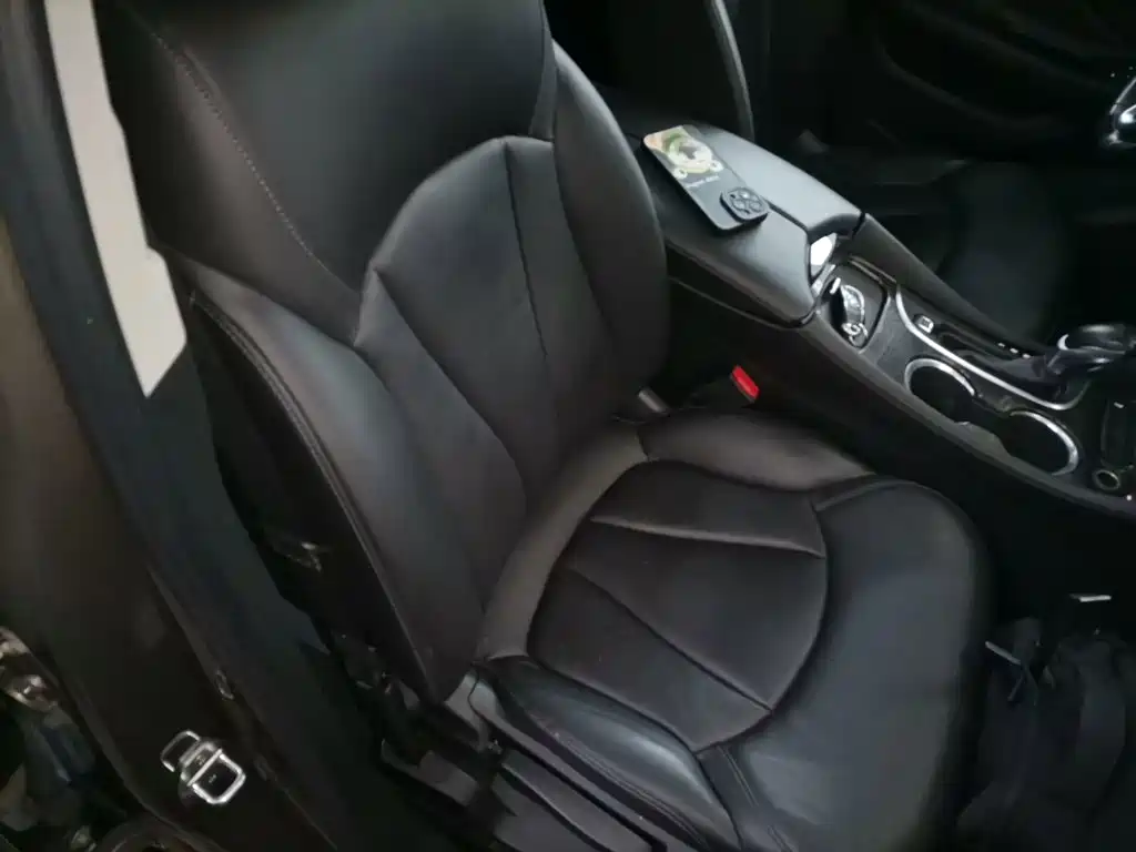 Buick Envision Plus — миниатюра 25