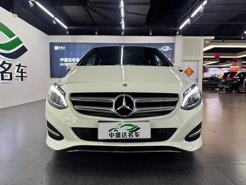 Mercedes-Benz B-Class — миниатюра 2