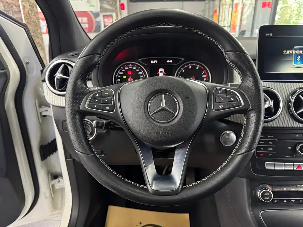 Mercedes-Benz B-Class — миниатюра 14