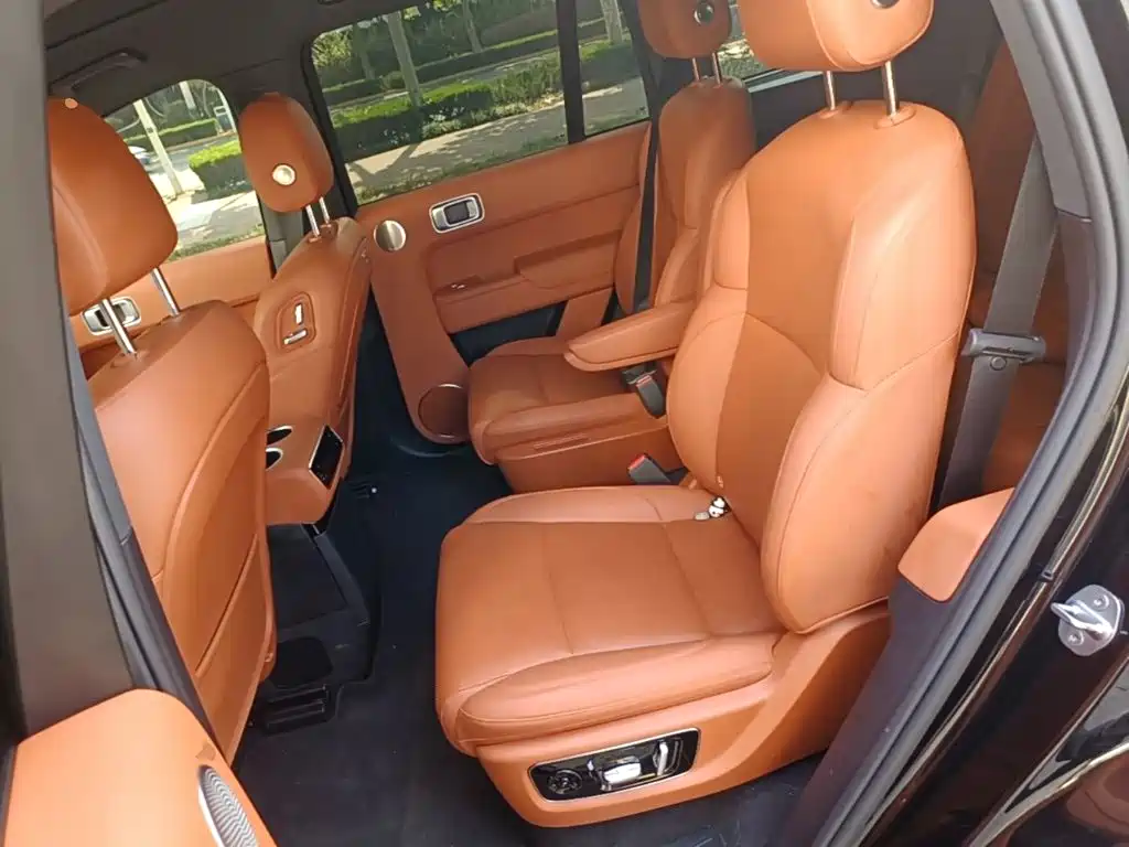 Li Auto Li L8 — миниатюра 17