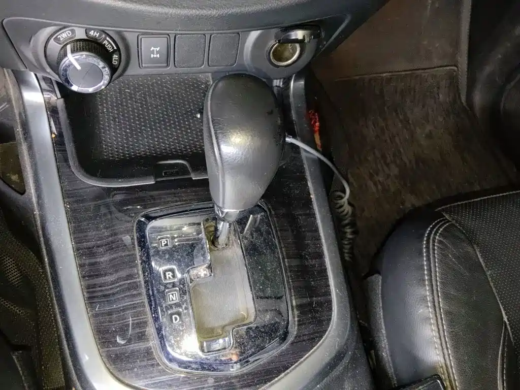 Nissan Terra — миниатюра 15