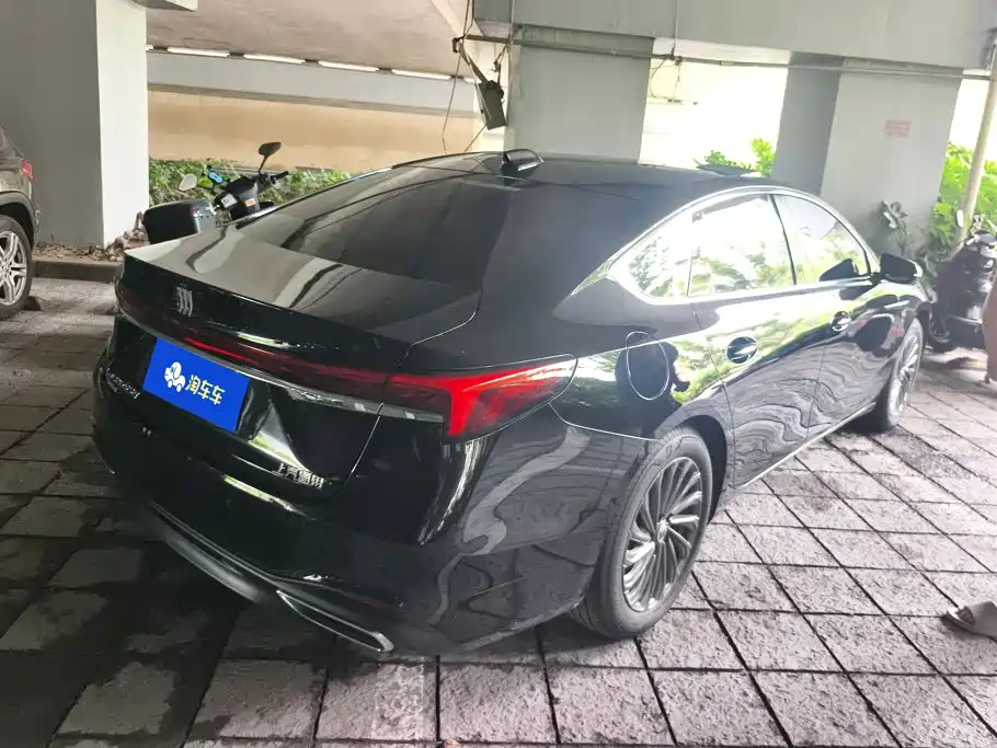Buick LaCrosse — миниатюра 3