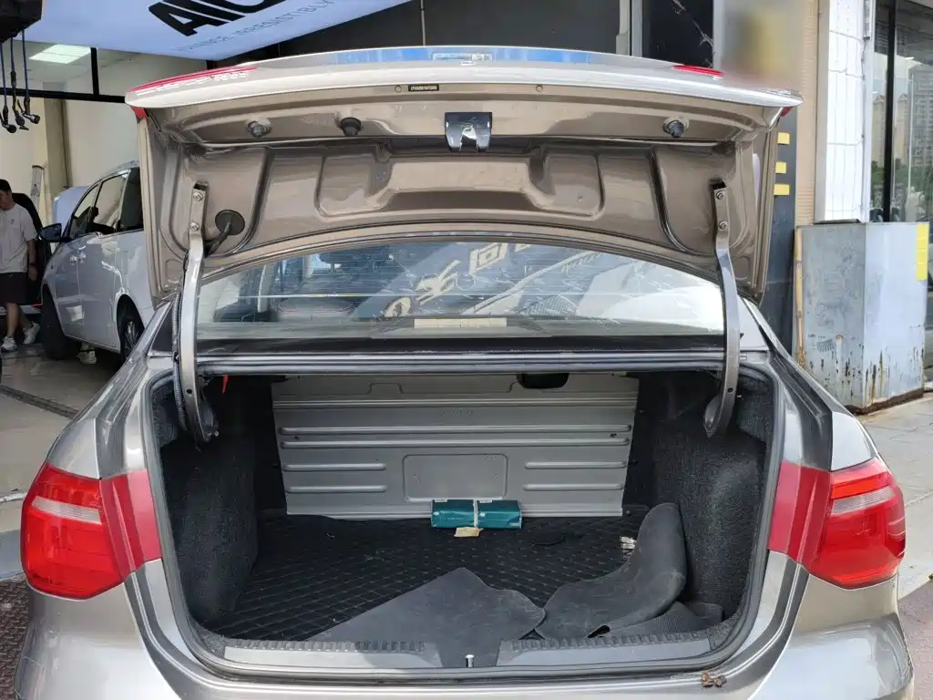 Volkswagen Jetta — миниатюра 19