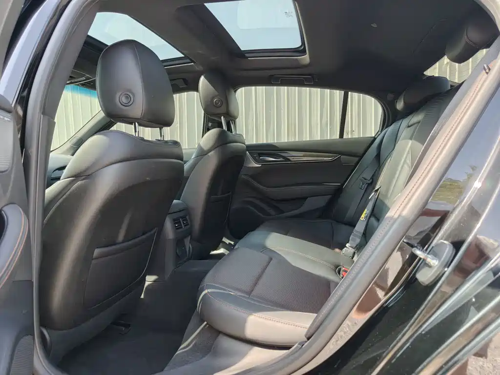 Cadillac CT5 — миниатюра 4