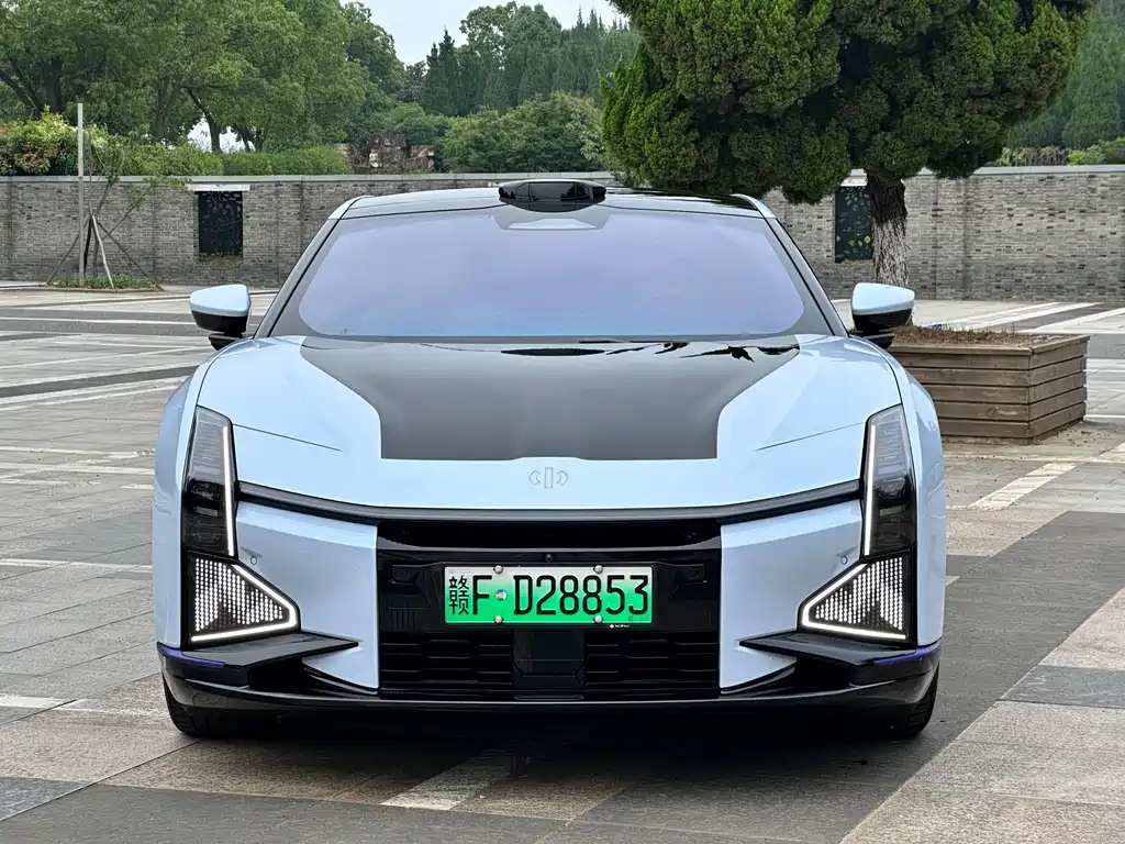 HiPhi HiPhi Z 2023 мест