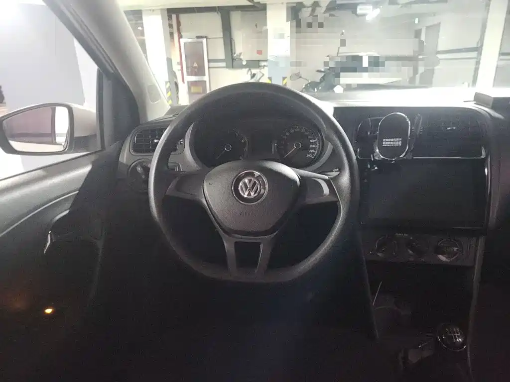 Volkswagen Polo — миниатюра 11