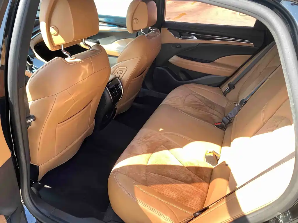 Buick LaCrosse — миниатюра 7
