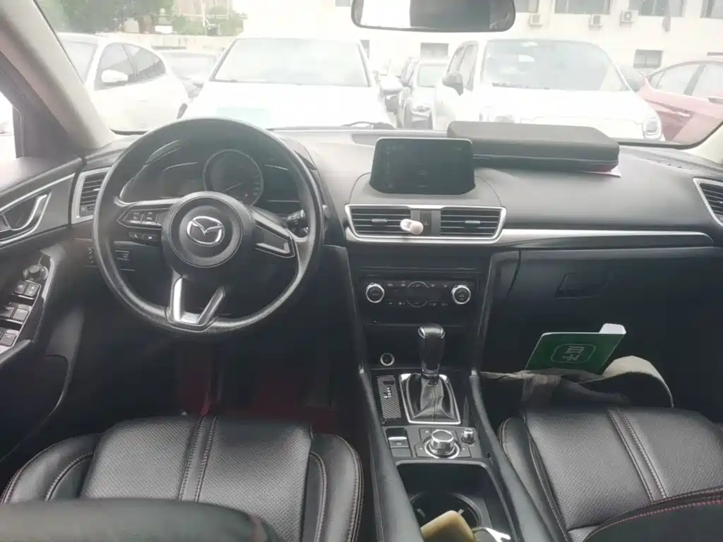 Mazda 3 Axela — миниатюра 10