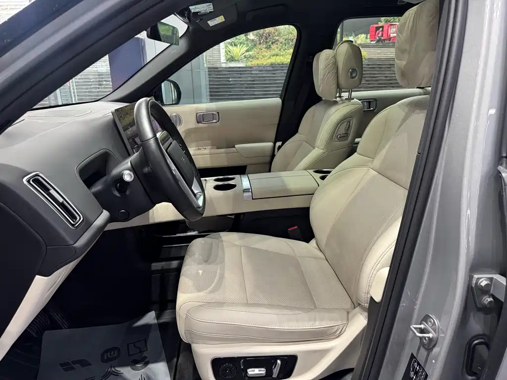 Li Auto L8 2023 Air