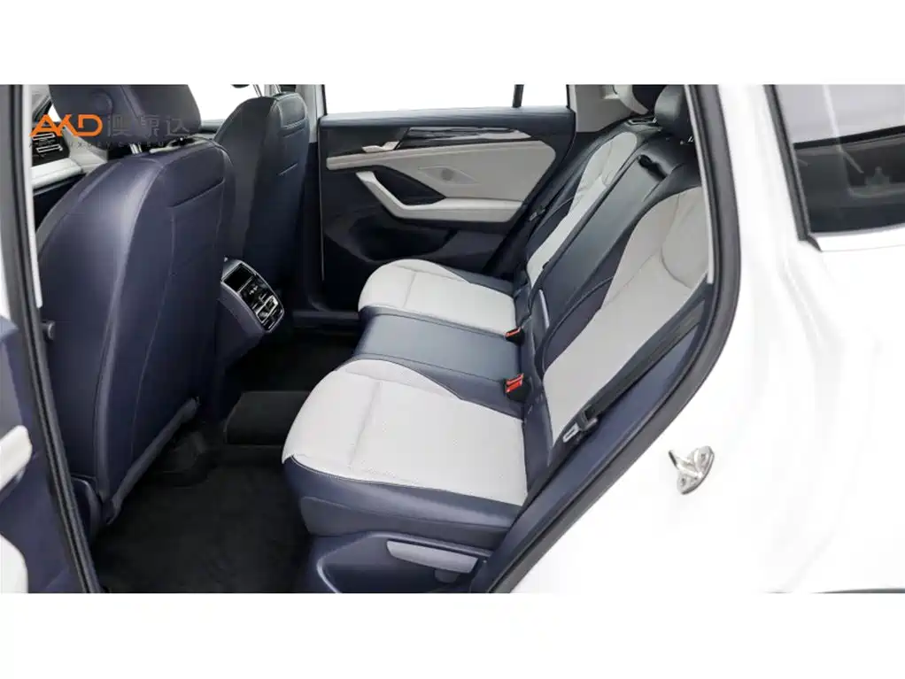 Volkswagen Tiguan L — миниатюра 7