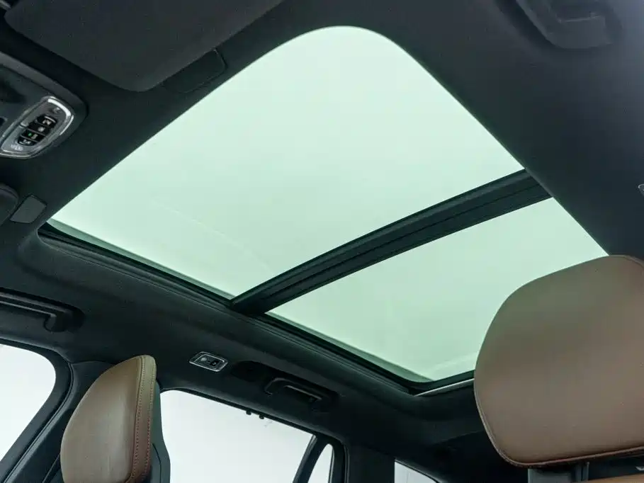 Volvo XC90 PHEV — миниатюра 13
