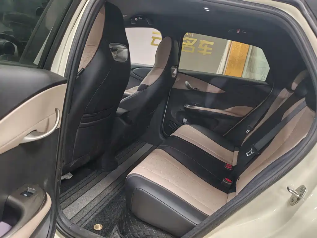 BYD Dolphin — миниатюра 9