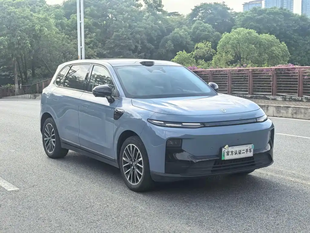 Leapmotor Leapmotor B10 — миниатюра 3