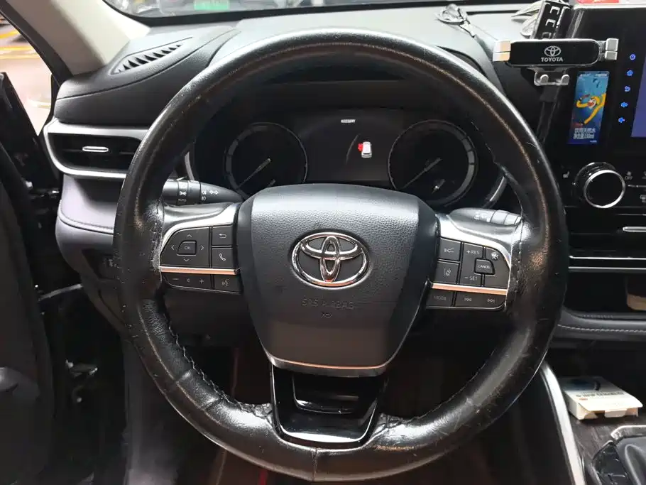 Toyota Highlander — миниатюра 15
