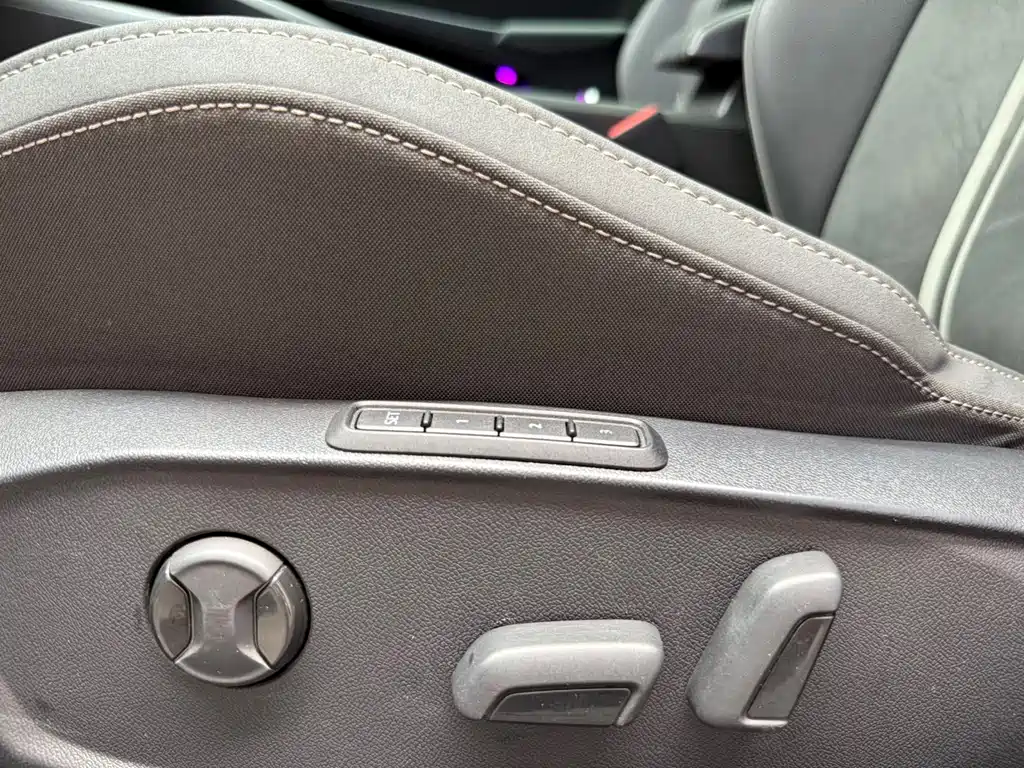 Volkswagen Golf — миниатюра 21
