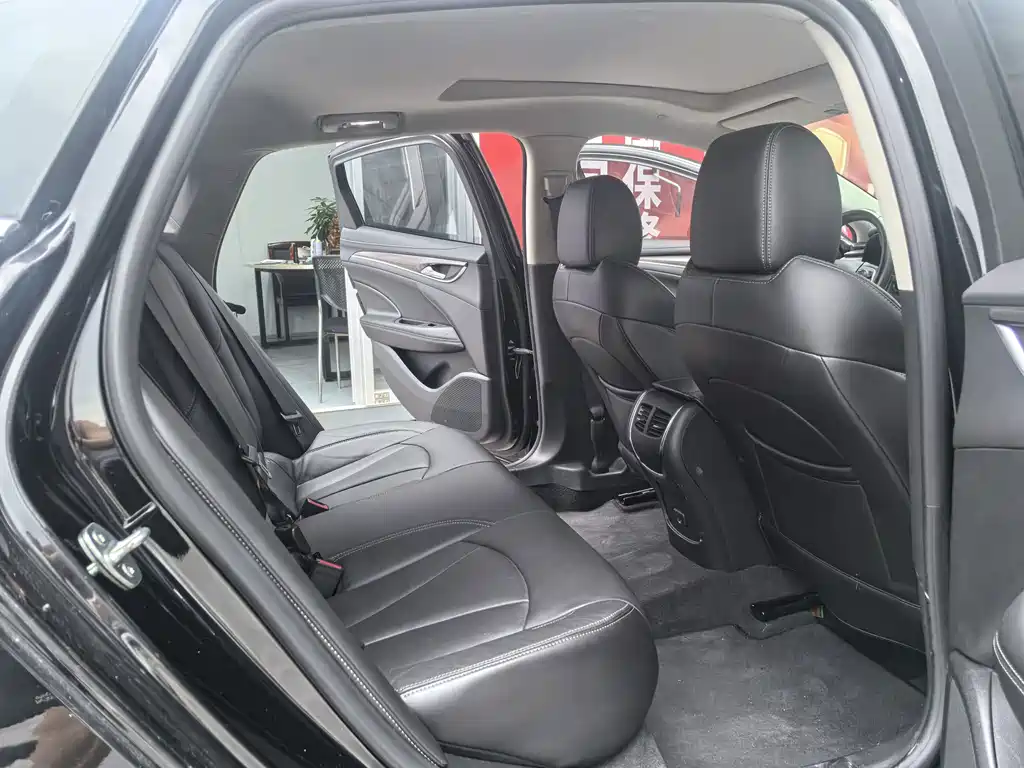 Buick LaCrosse — миниатюра 12