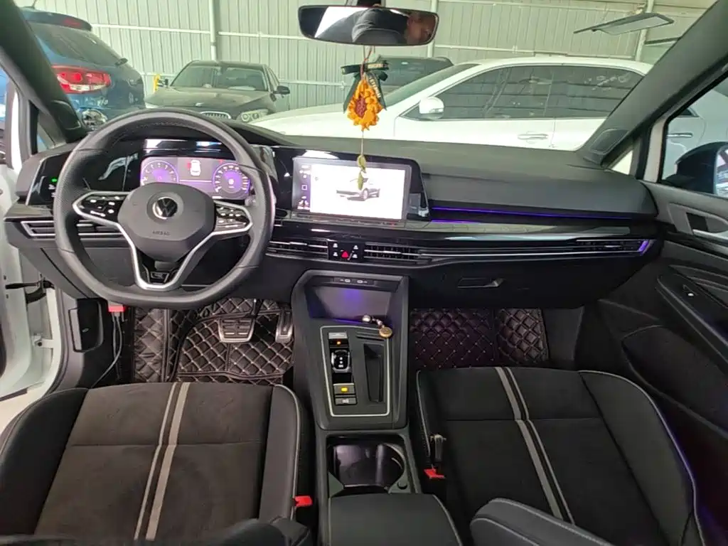 Volkswagen Golf — миниатюра 10