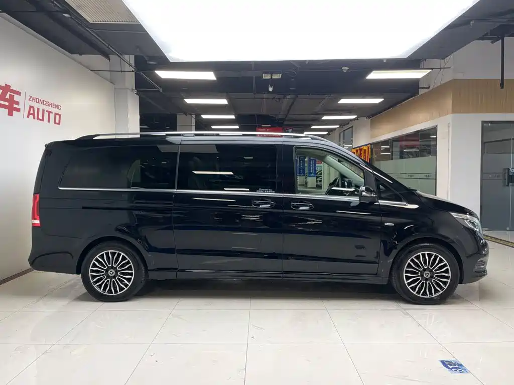 Mercedes-Benz V-Class V 2018 V 260 L Luxury Long Wheelbase VI