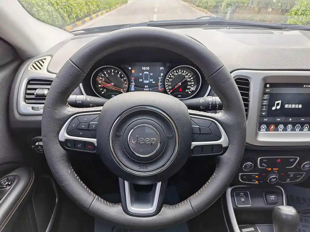 Jeep Compass — миниатюра 14