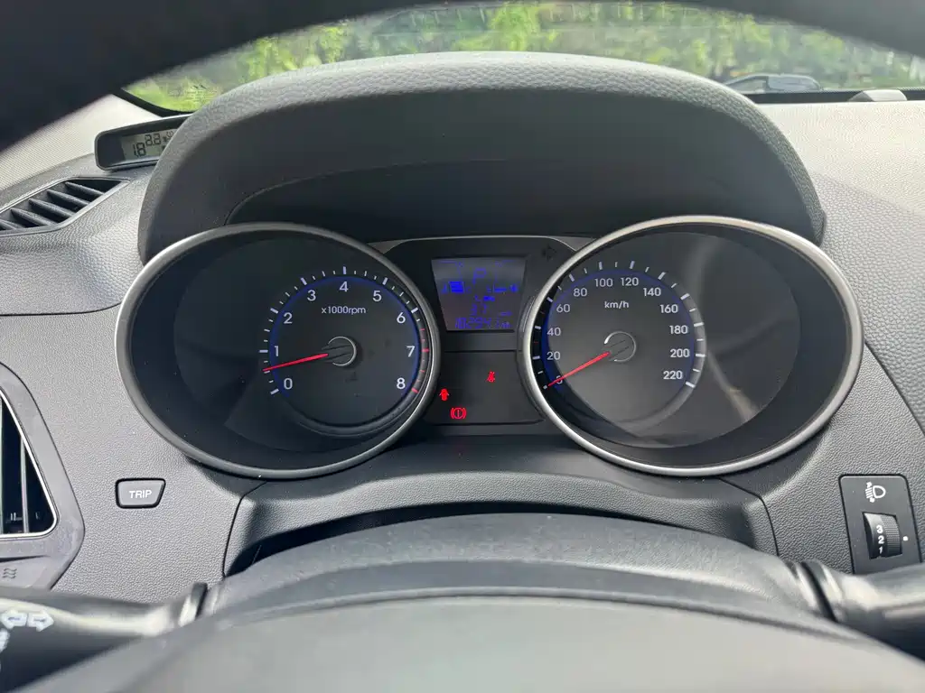 Hyundai ix35 — миниатюра 8