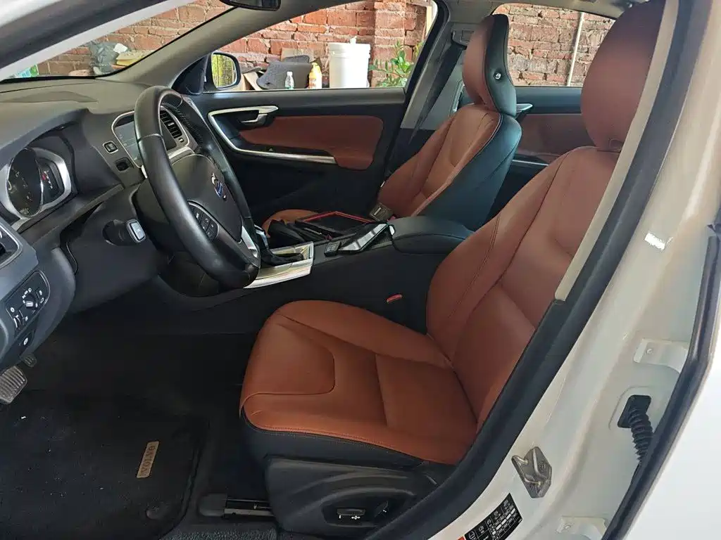 Volvo S60 — миниатюра 15