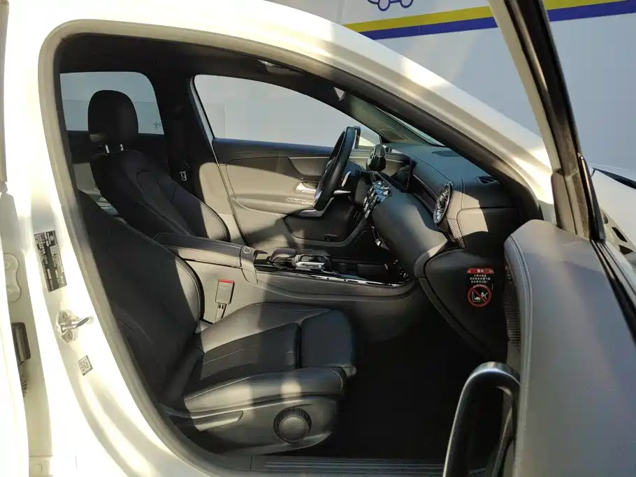 Mercedes-Benz A-Class — миниатюра 8