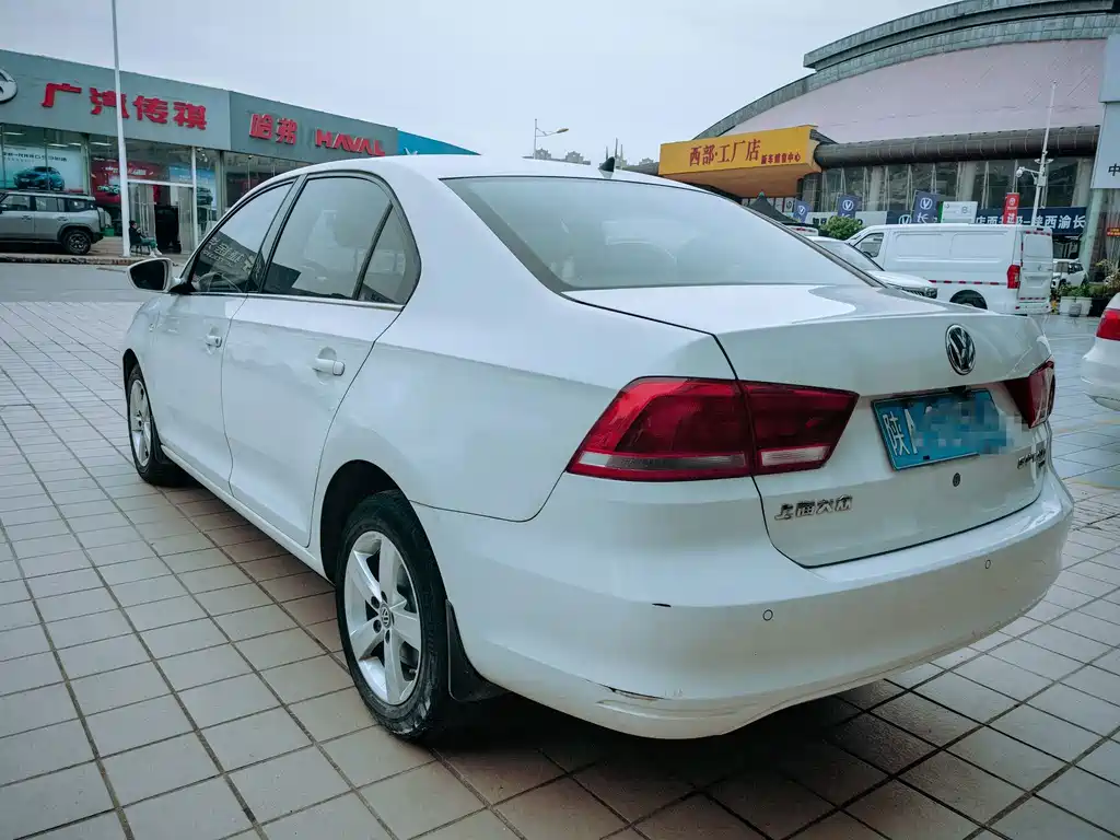 Volkswagen Santana — миниатюра 10